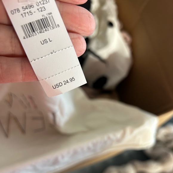 NWT Aerie Cream Gemini Sign Graphic Tee - Picture 3 of 4